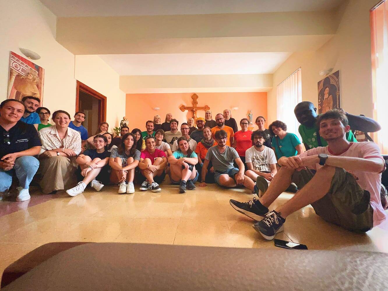 foto_di_gruppo_dalle_clarisse.jpg